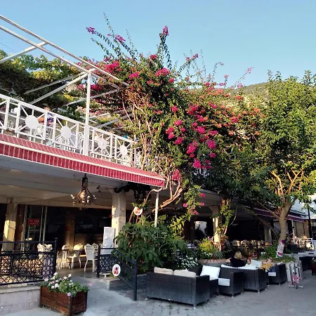 赛伊尔海滩酒店